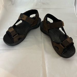 Abeo Sandals - men’s purchased for woman